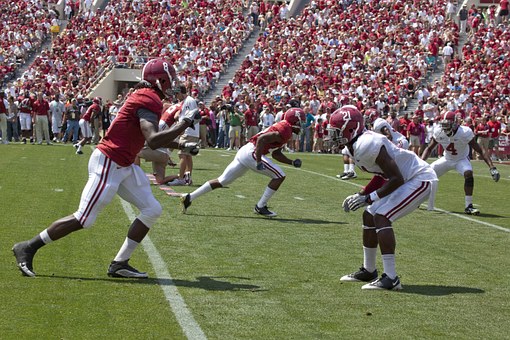 Famous football colleges in Alabama