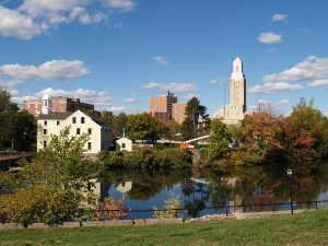 Riverside panorama of Pawtucket that long distance moving companies Pawtucket can help you enjoy.