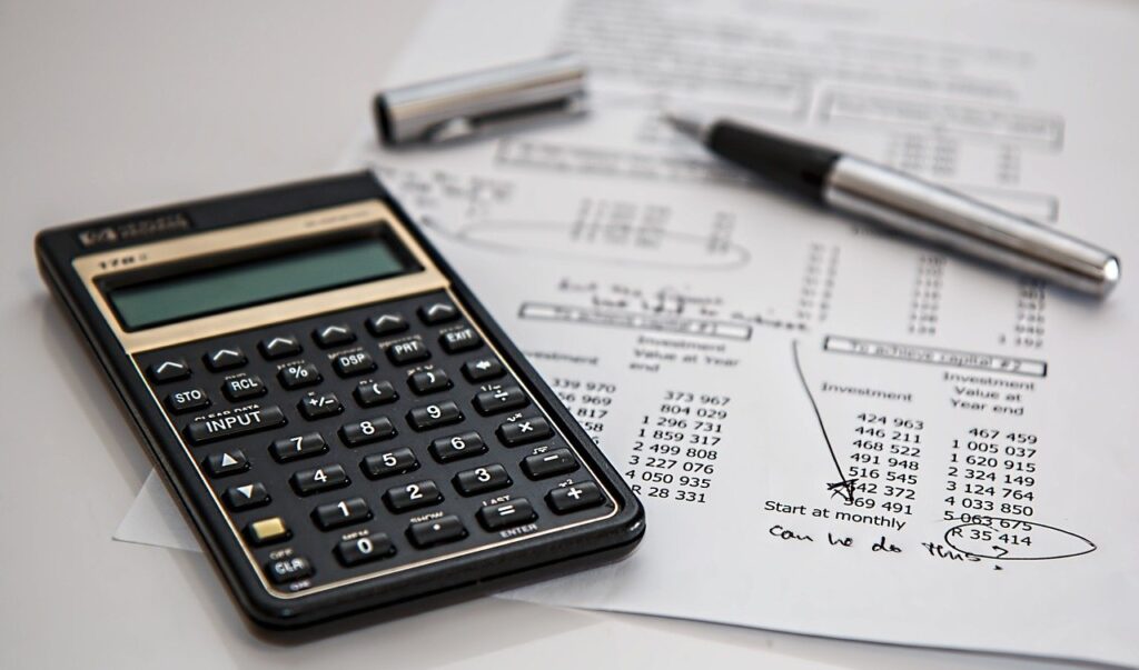 Pen, calculator and taxes 